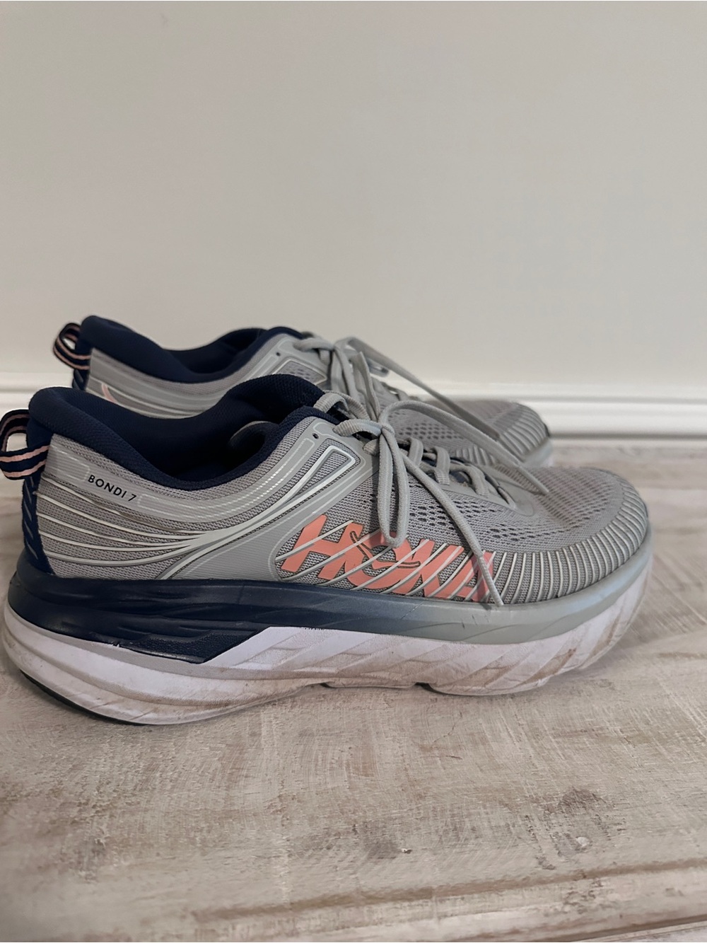 Hoka Gray & Navy Bondi 7 Running Shoes with Coral Logo